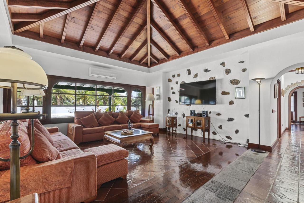 Villa Haria Lux By Escapehome Εξωτερικό φωτογραφία
